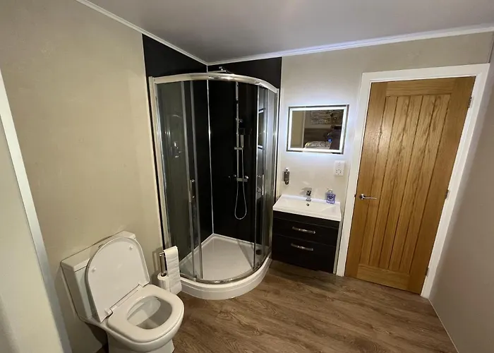 Rowan Boutique For Couples With A Dog * Йорк